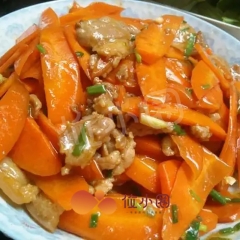 红萝卜炒肉
