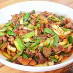 蒜苗炒肉