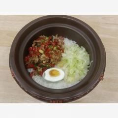 红椒炒肉 紫砂煲饭